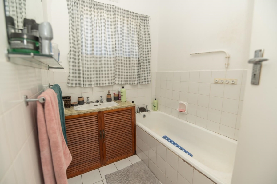 3 Bedroom Property for Sale in Rowallan Park Eastern Cape